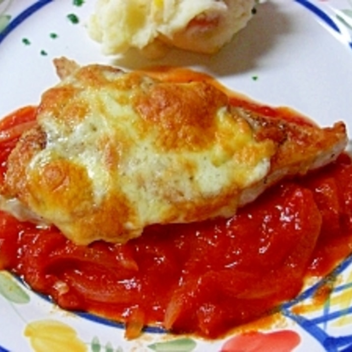 チキンのチーズ焼き・トマトソース